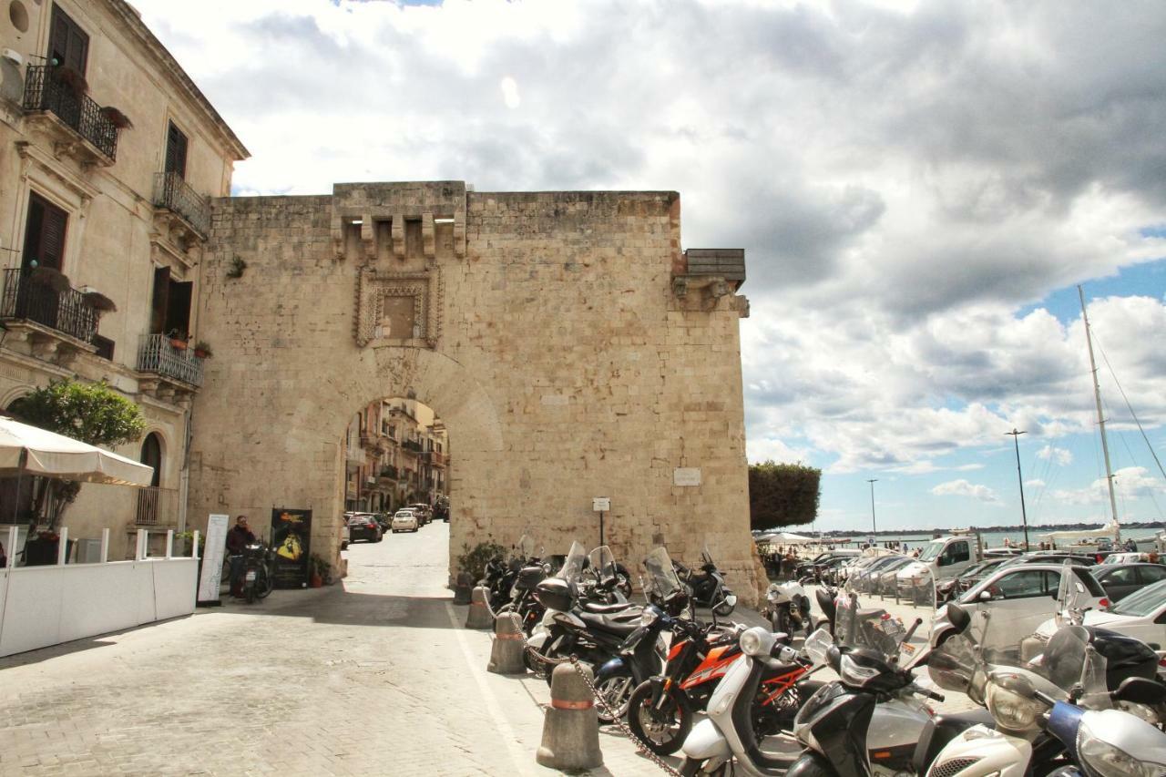 Essentia Rooms- Ortigia Holidays Siraküza Dış mekan fotoğraf