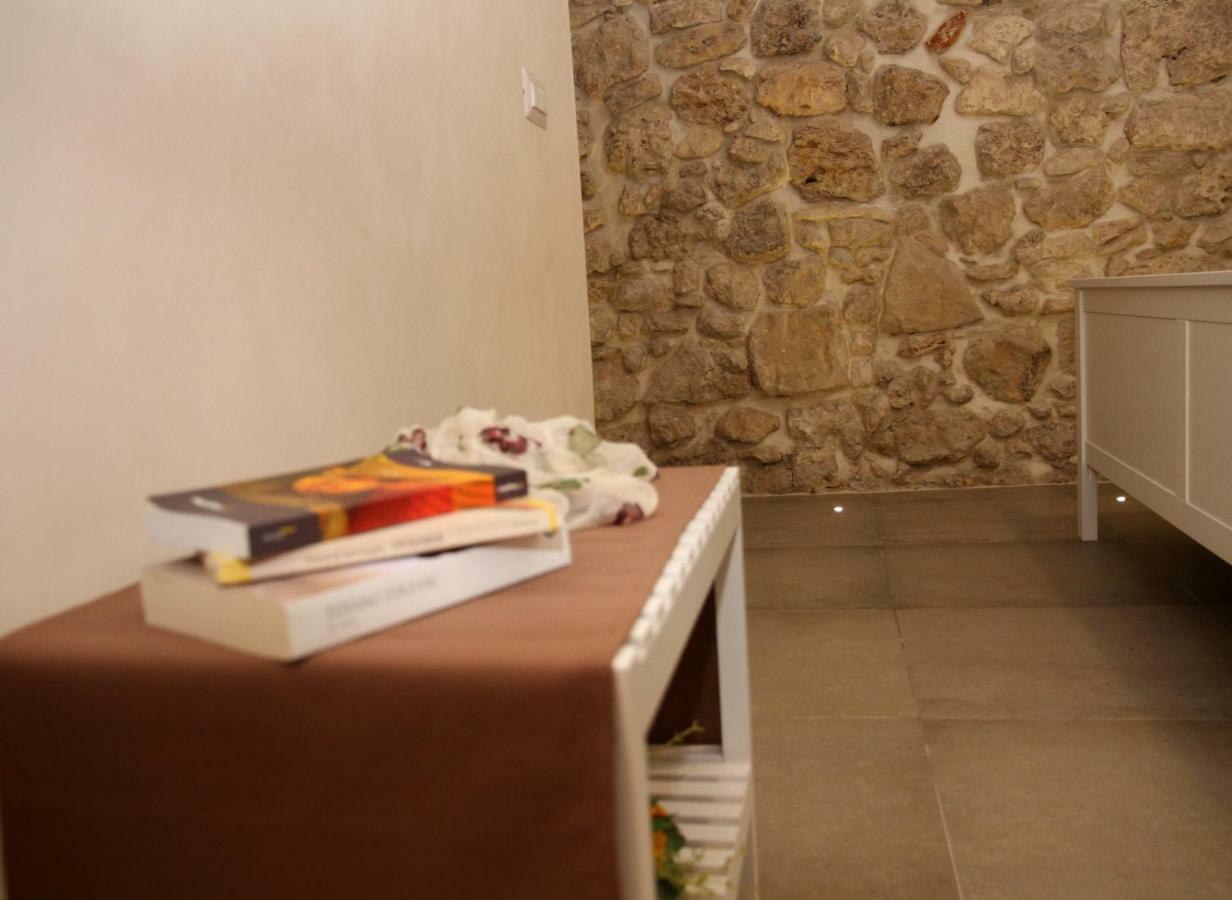 Essentia Rooms- Ortigia Holidays Siraküza Dış mekan fotoğraf