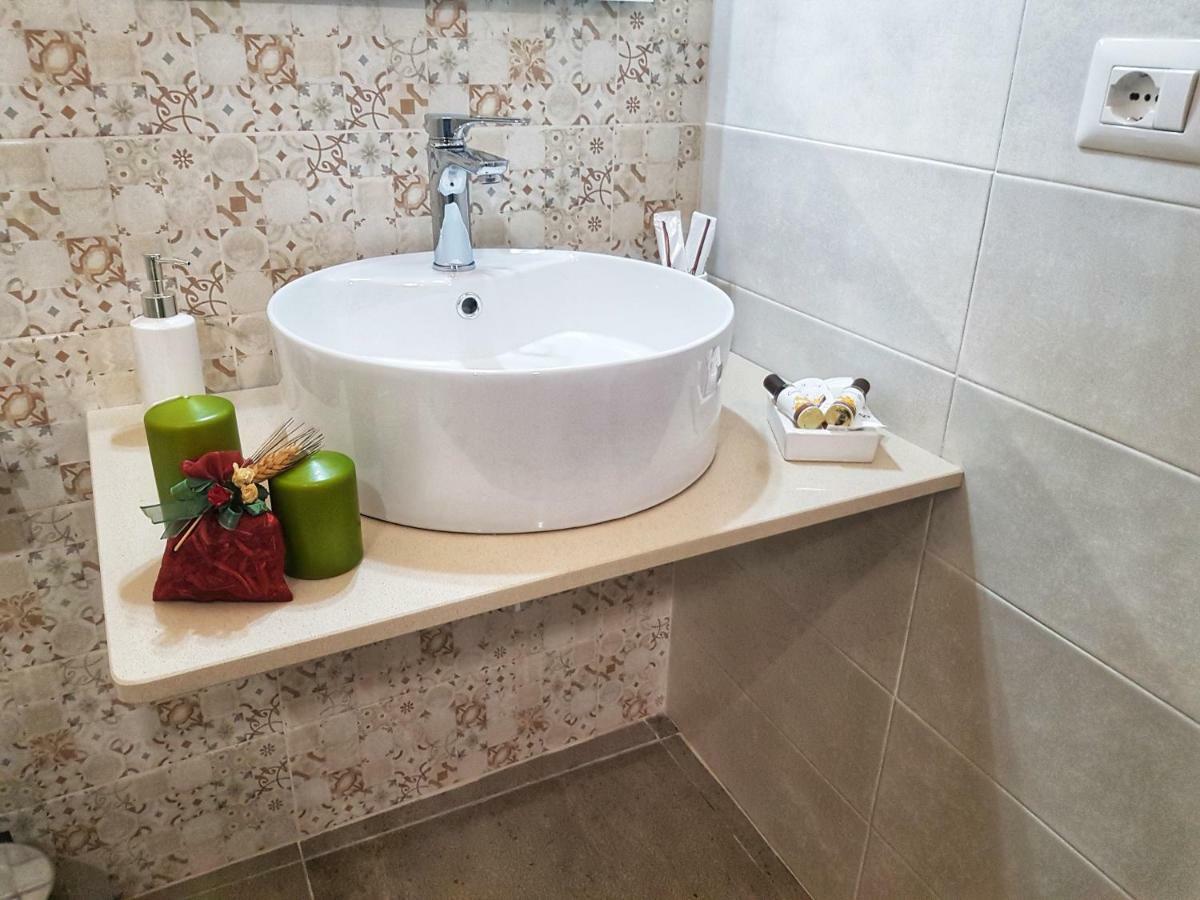 Essentia Rooms- Ortigia Holidays Siraküza Dış mekan fotoğraf