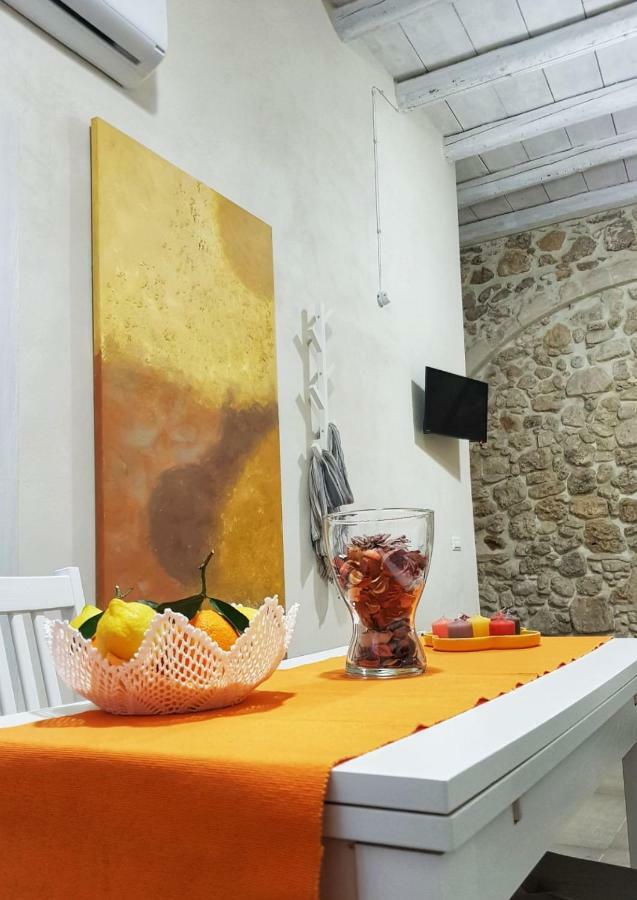 Essentia Rooms- Ortigia Holidays Siraküza Dış mekan fotoğraf